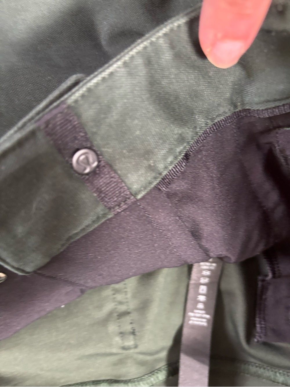 Lululemon ABC Skinny Pant 31 Dark Olive Reflective Cuff Stretch 5 Pocket - Picture 12 of 16